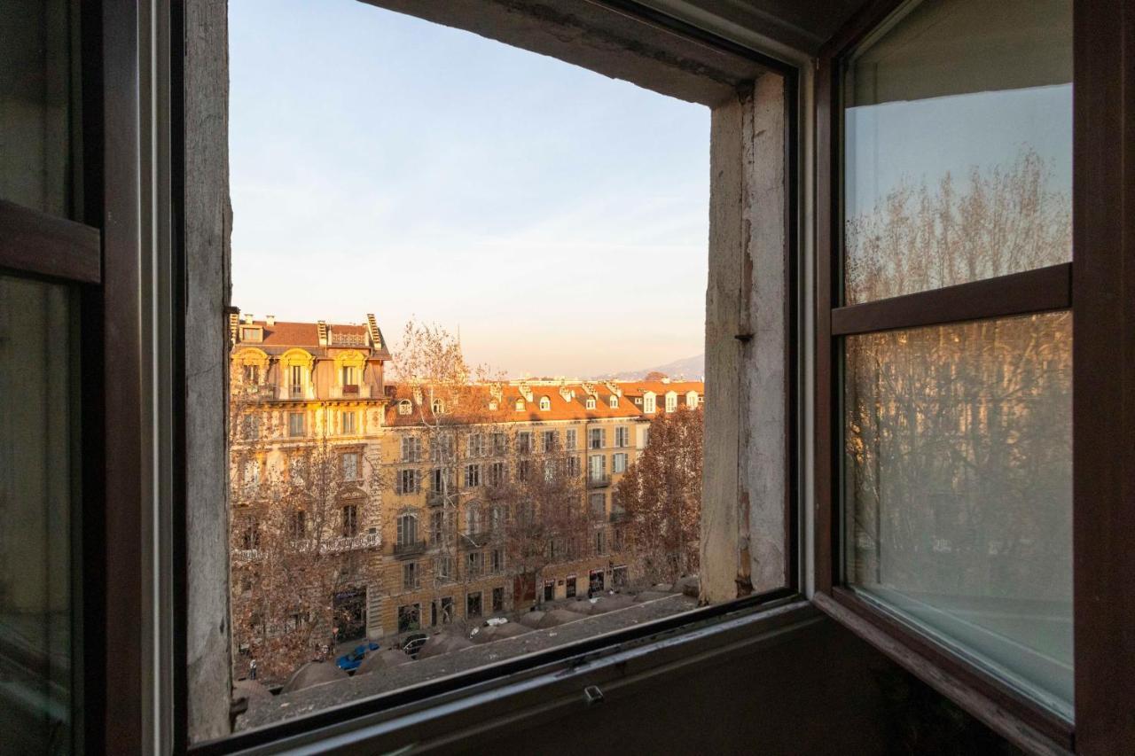 Porta Nuova Apt X4 - City View Apartment Turin Bagian luar foto