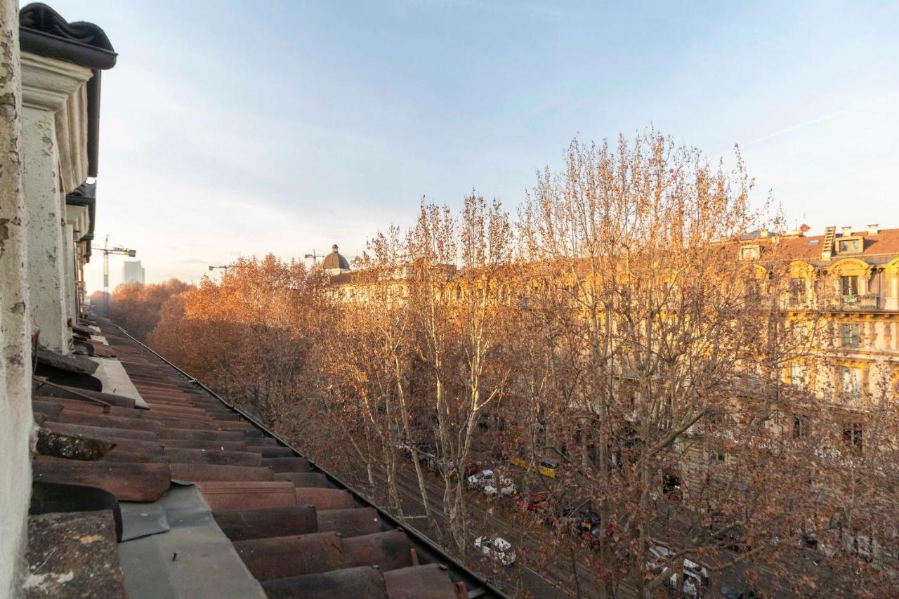 Porta Nuova Apt X4 - City View Apartment Turin Bagian luar foto