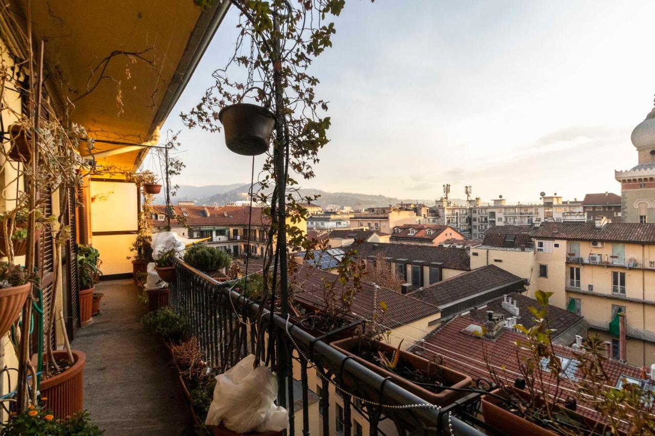 Porta Nuova Apt X4 - City View Apartment Turin Bagian luar foto