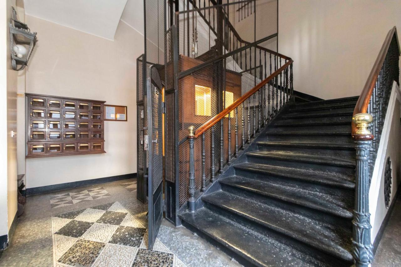 Porta Nuova Apt X4 - City View Apartment Turin Bagian luar foto